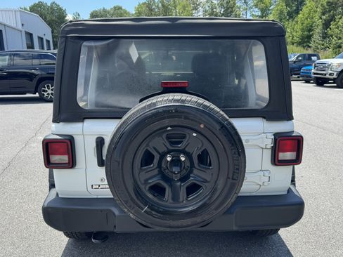 Used 2023 Jeep Wrangler Unlimited Sport AWD/4WD image 6