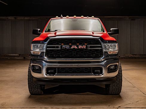Used 2020 RAM 2500 Tradesman AWD/4WD image 2