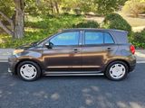 Used 2011 Scion xD image 3