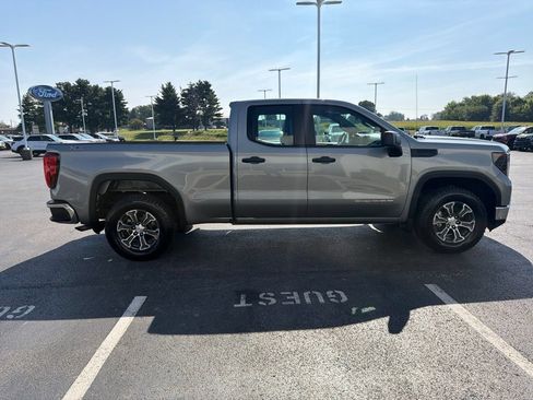Used 2023 GMC Sierra 1500 Pro w/ X31 Off-Road Package AWD/4WD image 6