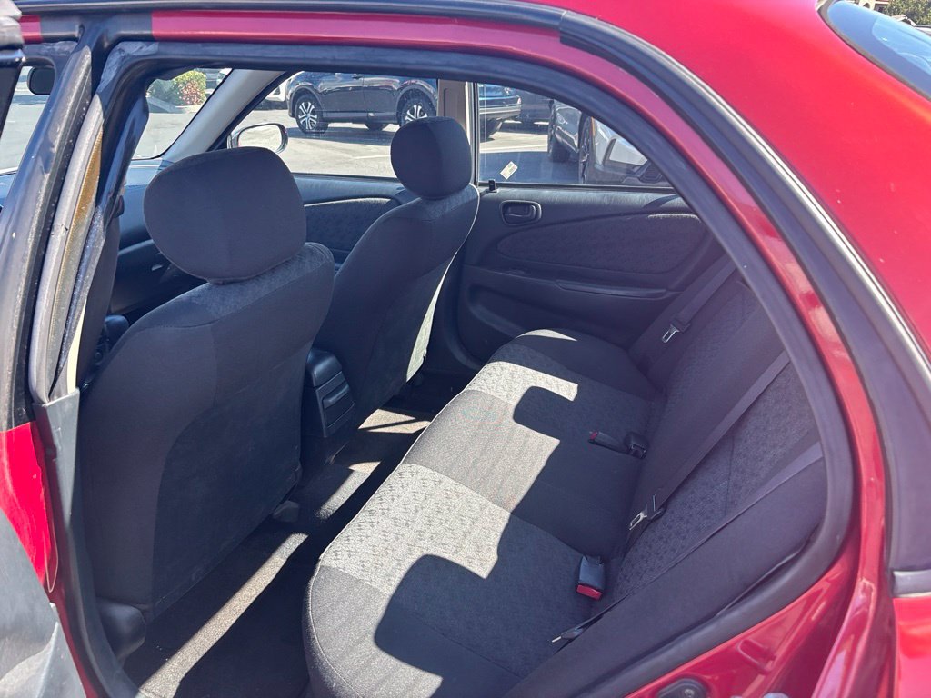 Used 2001 Toyota Corolla LE FWD image 11