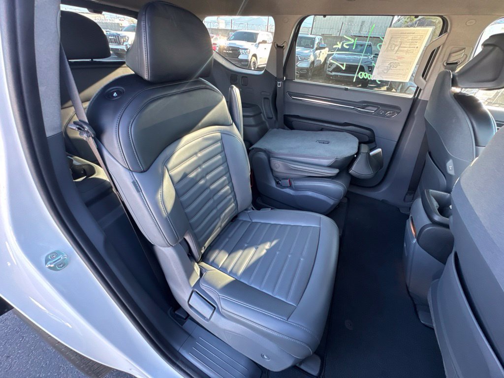 Used 2024 Kia EV9 Land AWD/4WD image 23