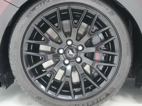 Used 2019 Ford Mustang GT Premium w/ GT Performance Package RWD image 27