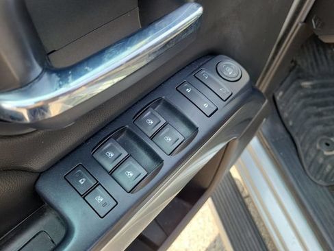 Used 2018 Chevrolet Silverado 1500 LT RWD image 16