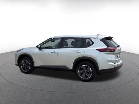 Used 2025 Nissan Rogue SV FWD image 10