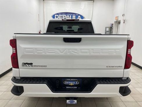 Used 2023 Chevrolet Silverado 1500 Custom image 19