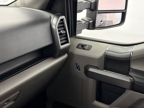 Used 2019 Ford F150 XLT w/ Equipment Group 302A Luxury image 35