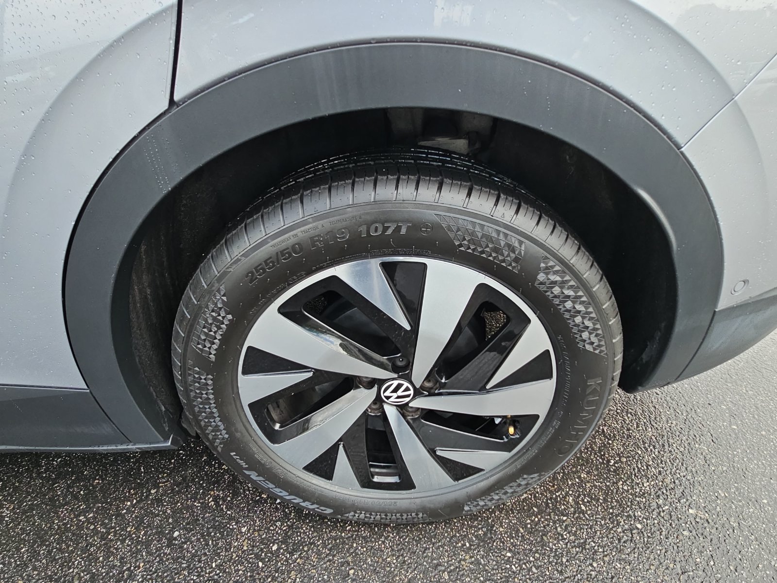 Used 2023 Volkswagen ID.4 Pro RWD image 33