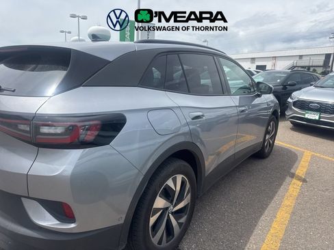 Used 2023 Volkswagen ID.4 Pro AWD/4WD image 3