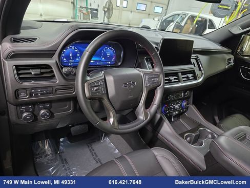 Used 2024 Chevrolet Suburban RST w/ Luxury Package image 16