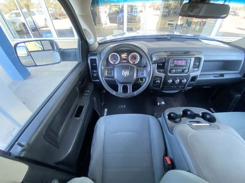 Used 2016 RAM 2500 Tradesman w/ Chrome Appearance Group image 11