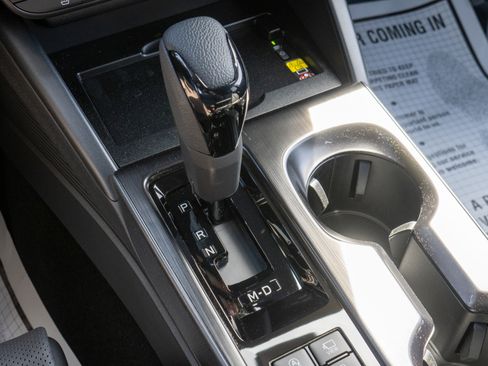 New 2026 Subaru Outback Touring XT AWD/4WD image 13