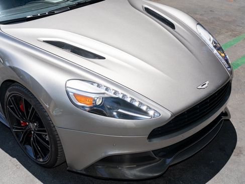 Used 2014 Aston Martin Vanquish Coupe image 9