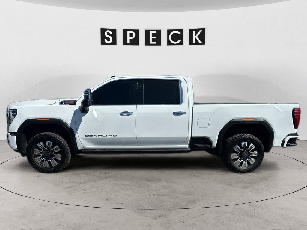 Used 2024 GMC Sierra 3500 Denali w/ Denali Reserve Package AWD/4WD image 2