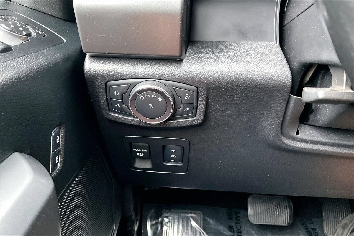 Used 2018 Ford F150 XLT w/ Equipment Group 302A Luxury AWD/4WD image 28