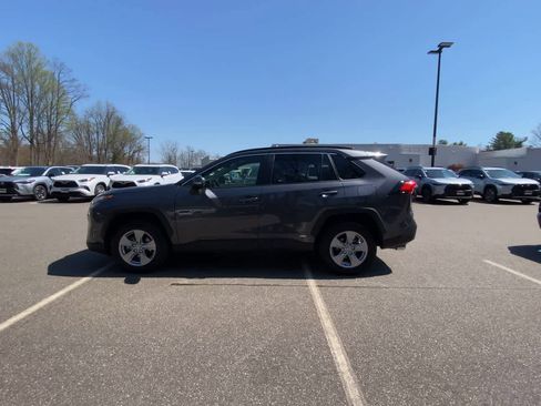 Used 2025 Toyota RAV4 XLE AWD/4WD image 8