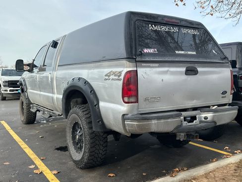 Used 2001 Ford F250 Platinum image 3