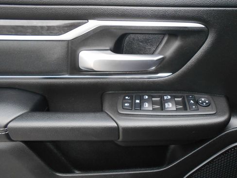 Used 2024 RAM 1500 Big Horn AWD/4WD image 23