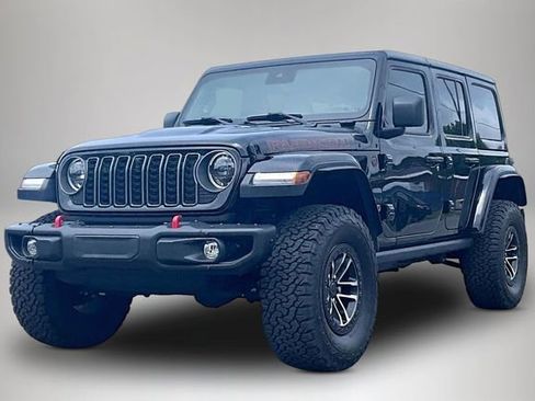 Used 2025 Jeep Wrangler Unlimited Rubicon AWD/4WD image 2