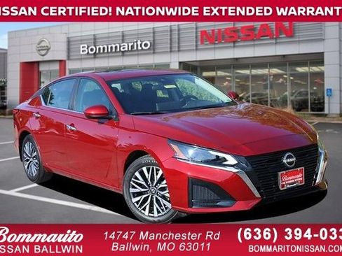 Certified 2025 Nissan Altima 2.5 SV w/ SV Premium Package FWD image 1