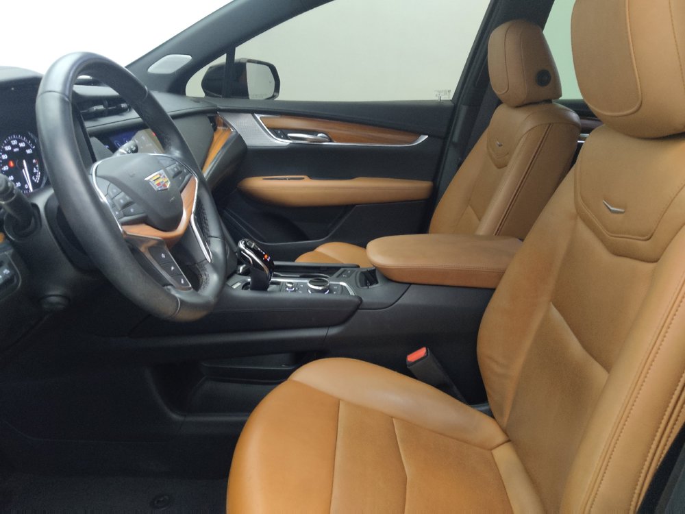 Used 2021 Cadillac XT5 Premium Luxury FWD image 17