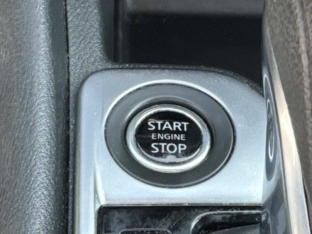 Used 2024 Nissan Sentra SV FWD image 37