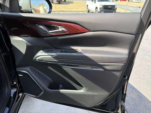 New 2026 Chevrolet Traverse RS image 14