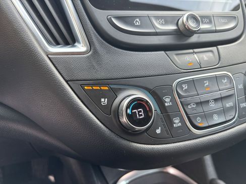 Used 2024 Chevrolet Malibu LT image 21