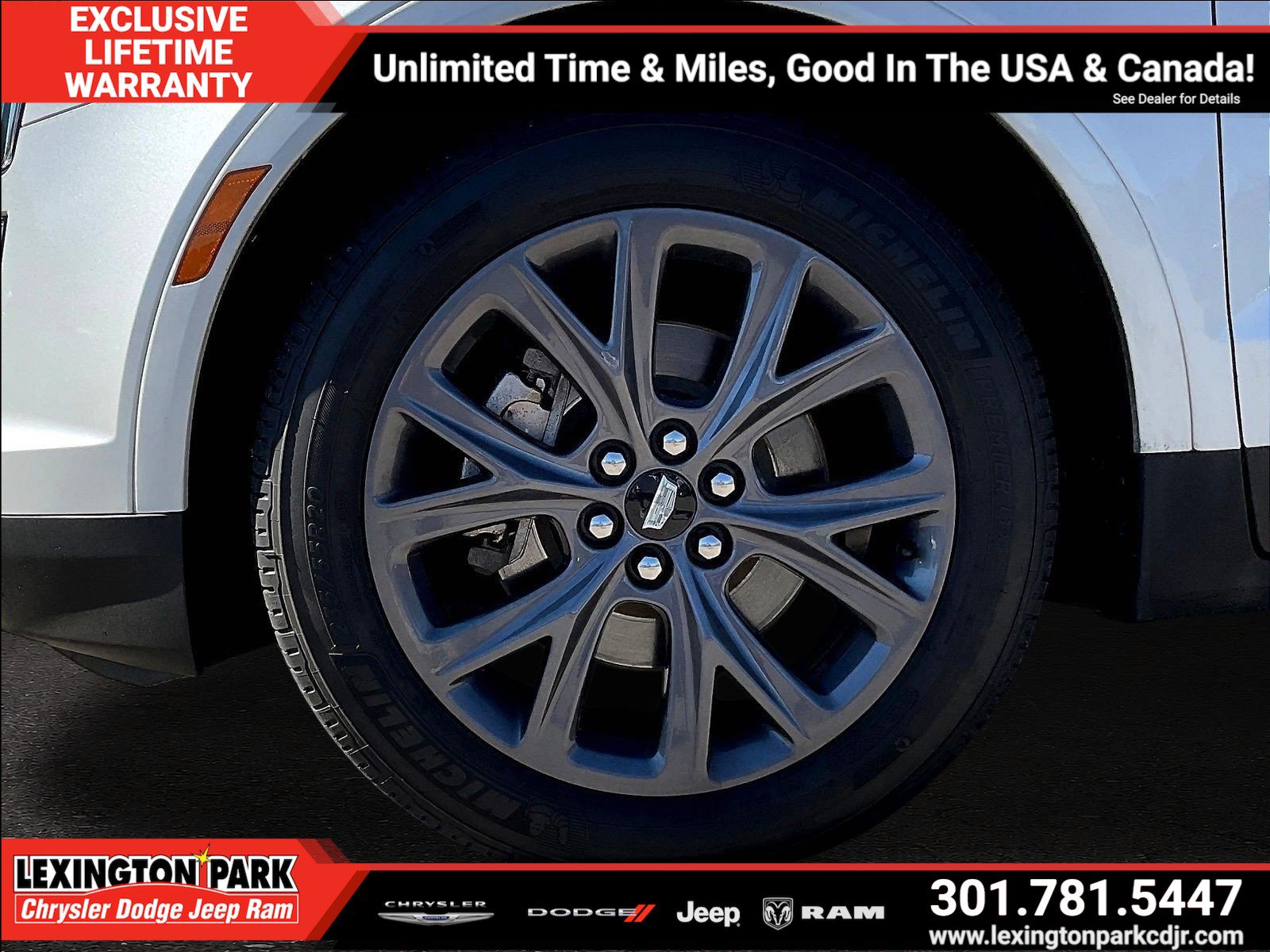 Used 2018 Cadillac XT5 Luxury w/ LPO, Black Ice Package AWD/4WD image 33