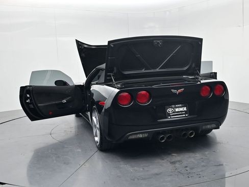 Used 2011 Chevrolet Corvette Convertible w/ Preferred Equipment Group RWD image 49