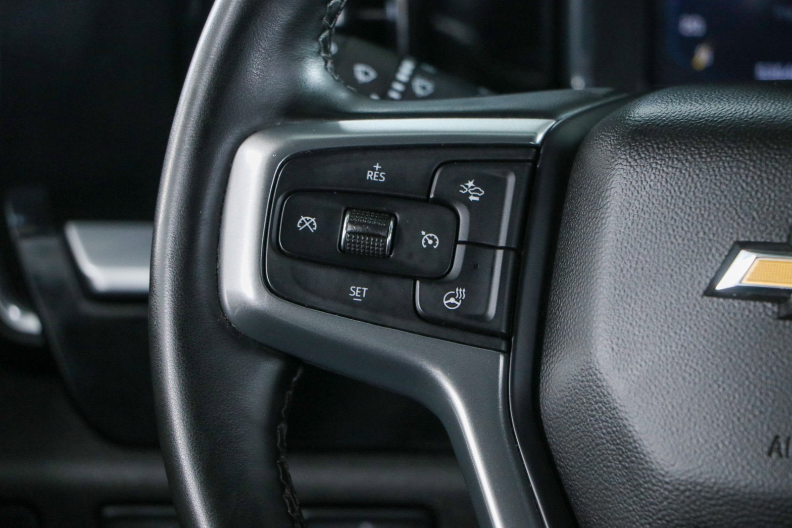 Used 2024 Chevrolet Silverado 2500 LT w/ Convenience Package AWD/4WD image 14