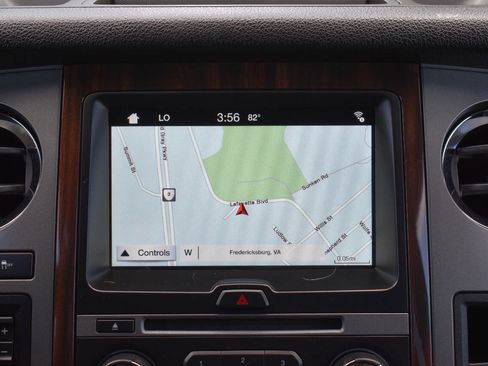 Used 2016 Ford Expedition EL Platinum image 25