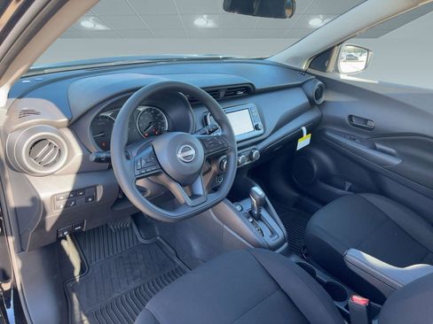New 2025 Nissan Kicks Play S image 4