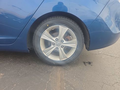 Used 2016 Hyundai Elantra Value Edition image 4