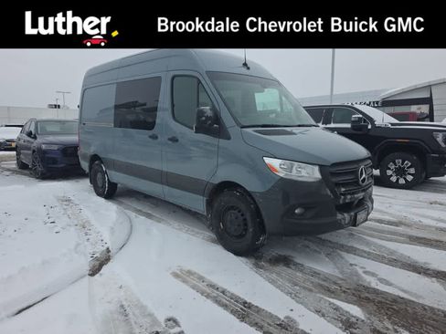 Used 2021 Mercedes-Benz Sprinter 2500 image 1