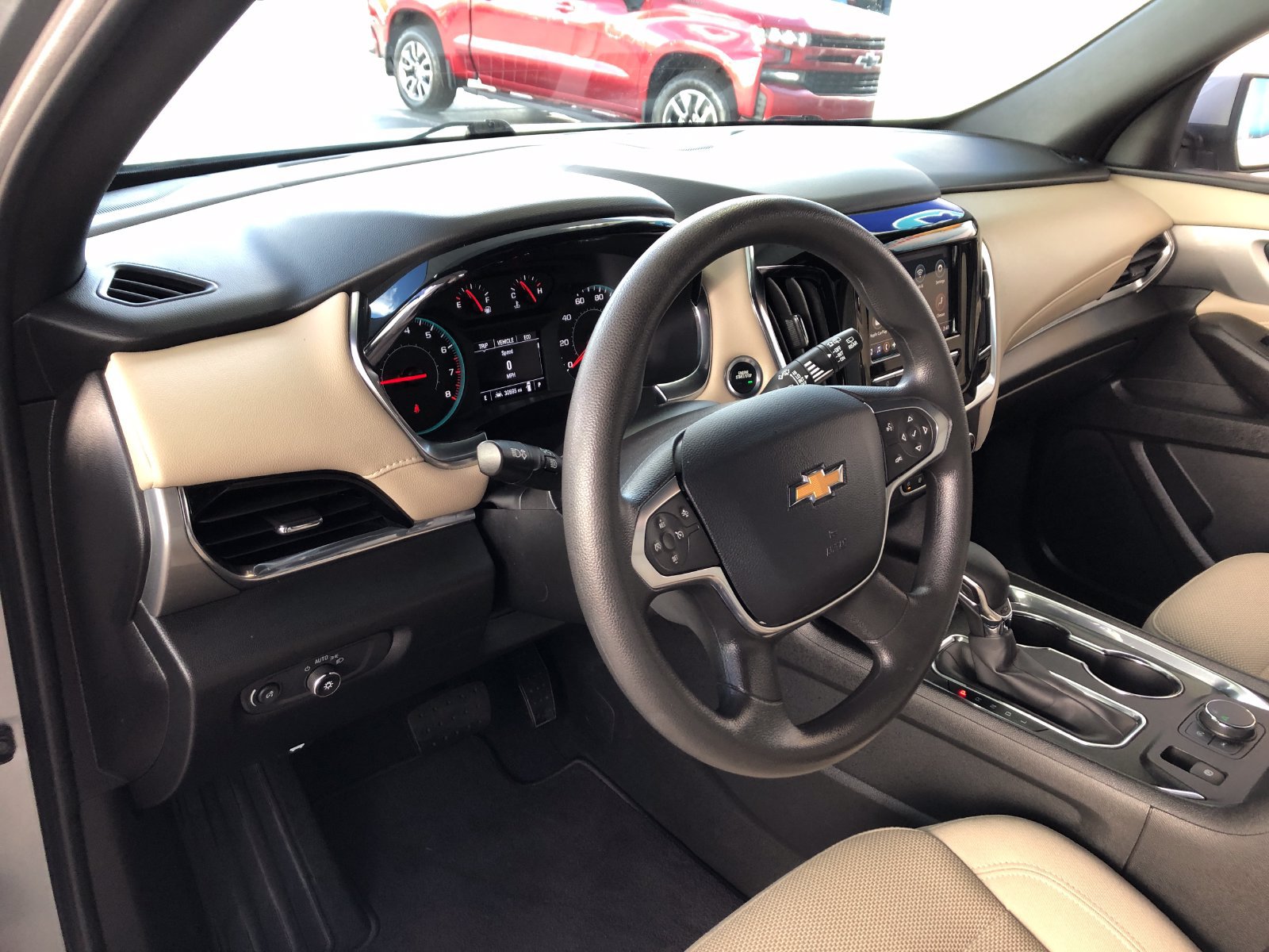 Used 2024 Chevrolet Traverse LS w/ Safety Package FWD image 18