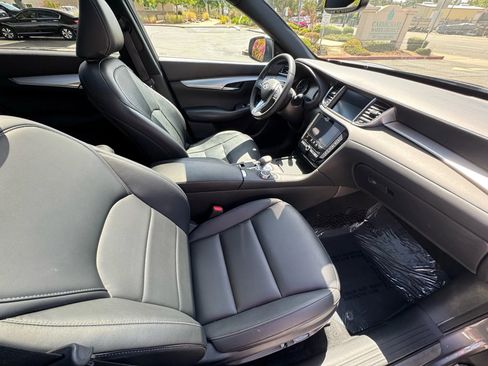 Used 2021 INFINITI QX50 Luxe w/ Appearance Package image 12