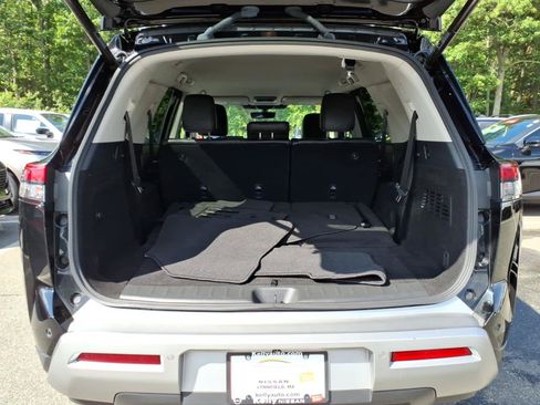 Certified 2024 Nissan Pathfinder SL AWD/4WD image 16