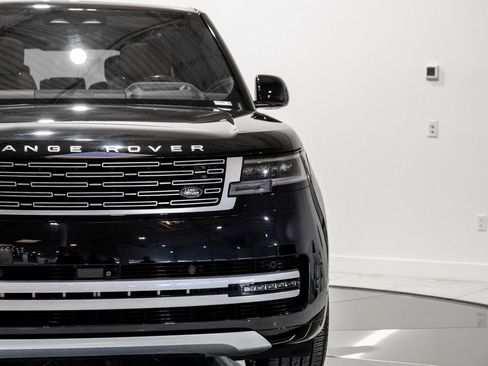 Used 2024 Land Rover Range Rover Long Wheelbase Autobiography AWD/4WD image 39