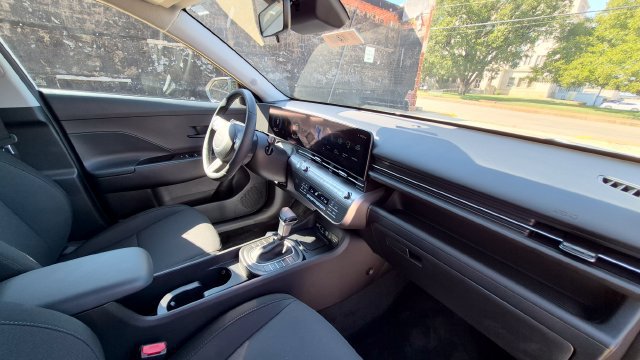 Used 2026 Hyundai Kona SEL Sport FWD image 19