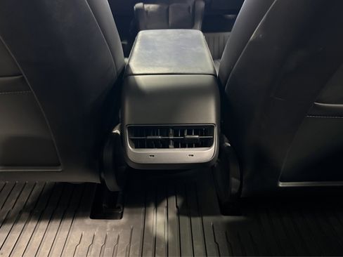 Used 2021 Tesla Model 3 Long Range image 36