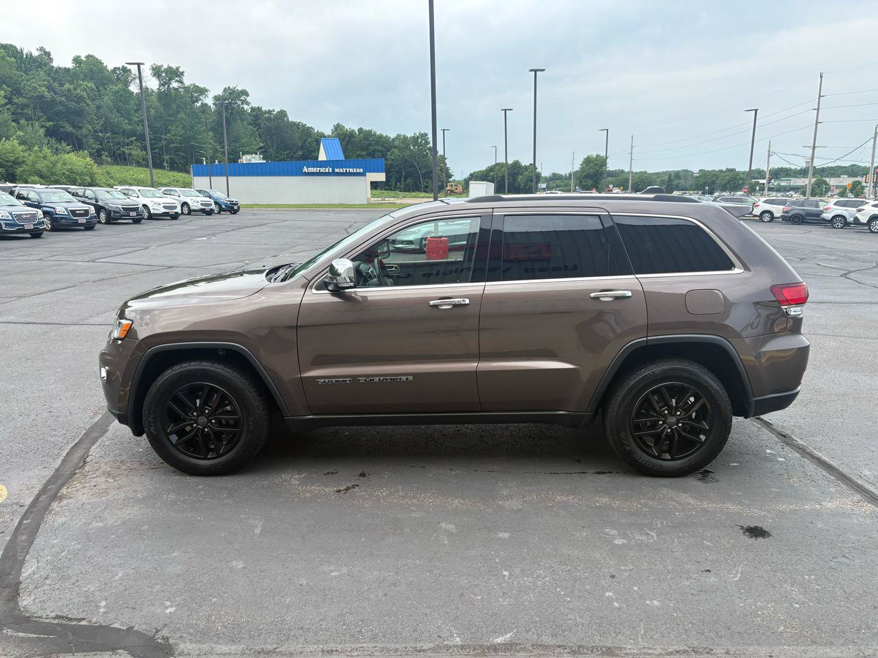 Used 2020 Jeep Grand Cherokee Limited AWD/4WD image 5