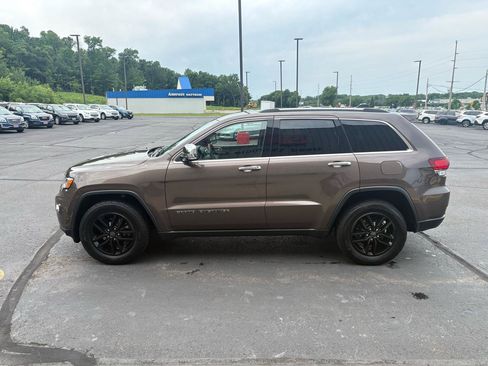 Used 2020 Jeep Grand Cherokee Limited AWD/4WD image 5