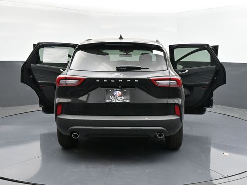 Used 2025 Ford Escape ST-Line w/ Tech Pack #1 image 29