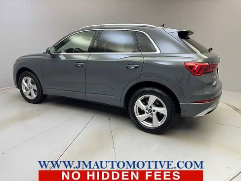 Used 2022 Audi Q3 2.0T Premium image 3