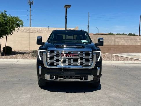 Used 2024 GMC Sierra 2500 Denali w/ Denali Reserve Package image 4