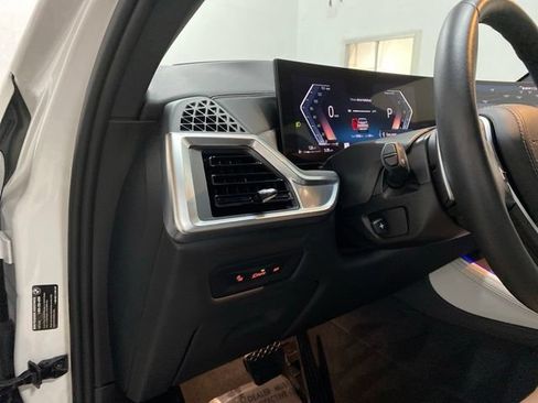 Used 2026 BMW X5 xDrive40i AWD/4WD image 18