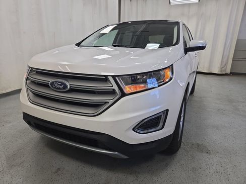 Used 2017 Ford Edge SEL w/ Equipment Group 201A AWD/4WD image 39