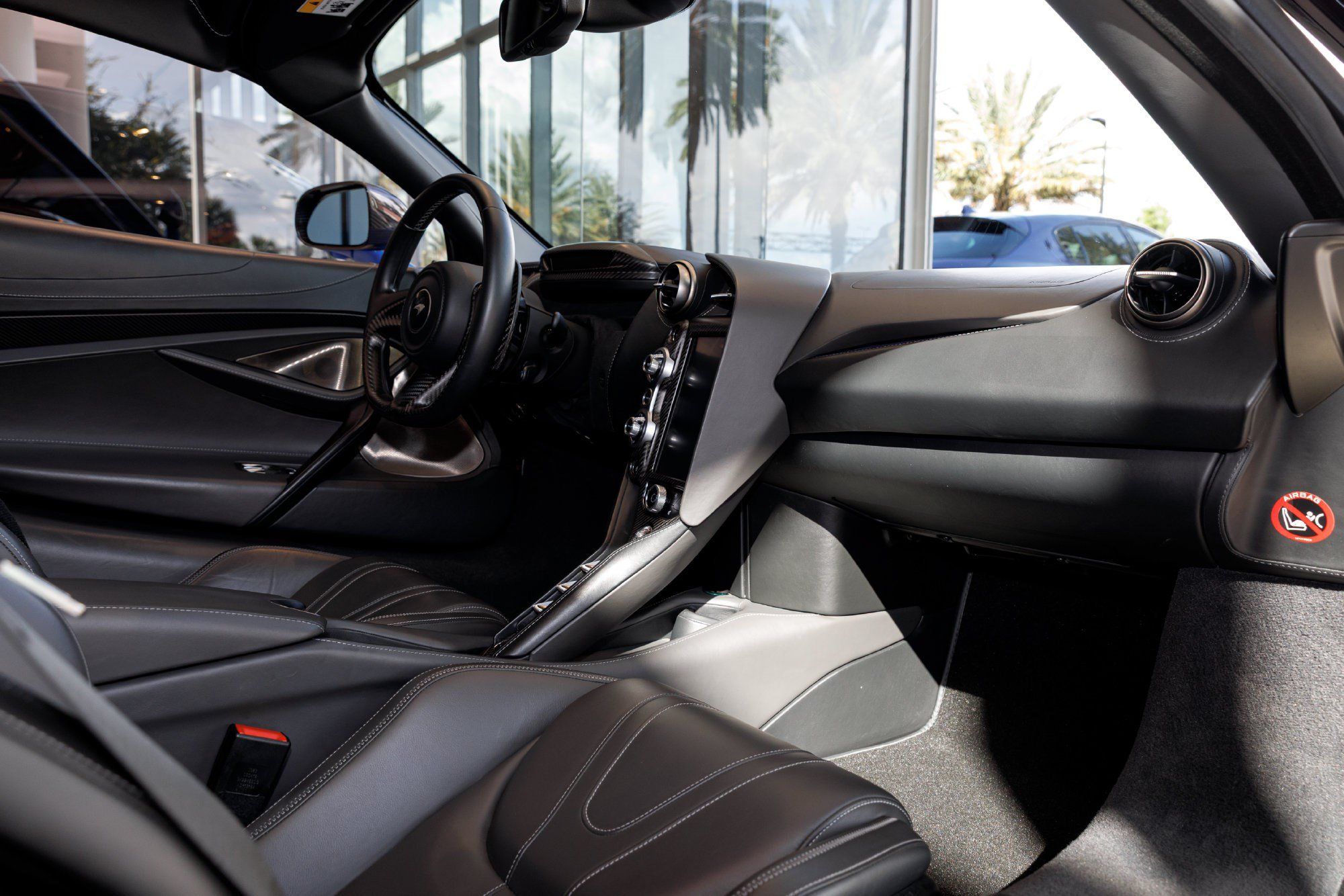 Used 2019 McLaren 720S Luxury RWD image 37