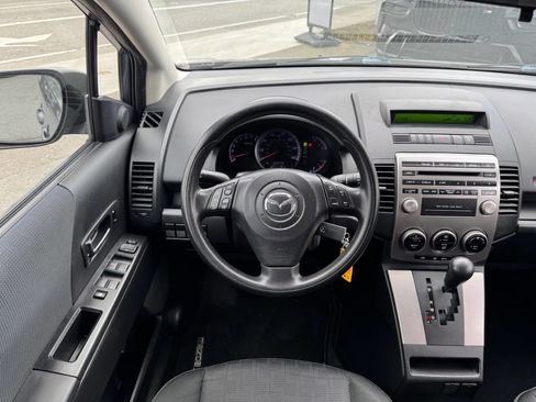 Used 2010 MAZDA MAZDA5 Sport image 26